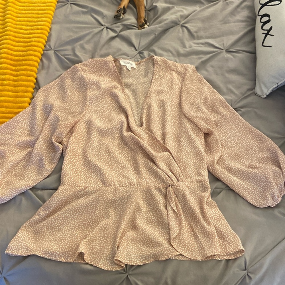 Flowy front clasp blouse